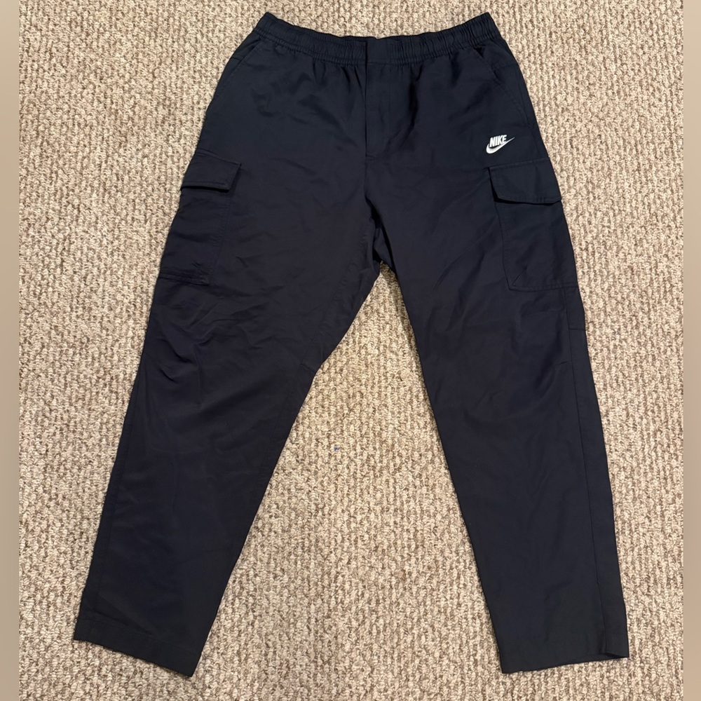 Nike Sportswear Woven Unlined Utility Cargo Pants